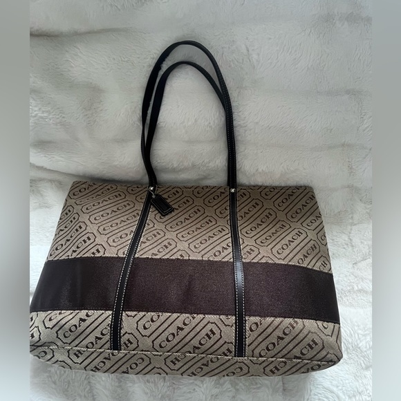 Vintage coach tote!! - Picture 4 of 8